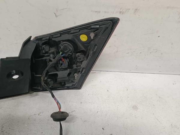 FEU ARRIERE GAUCHE NISSAN - Vue 2